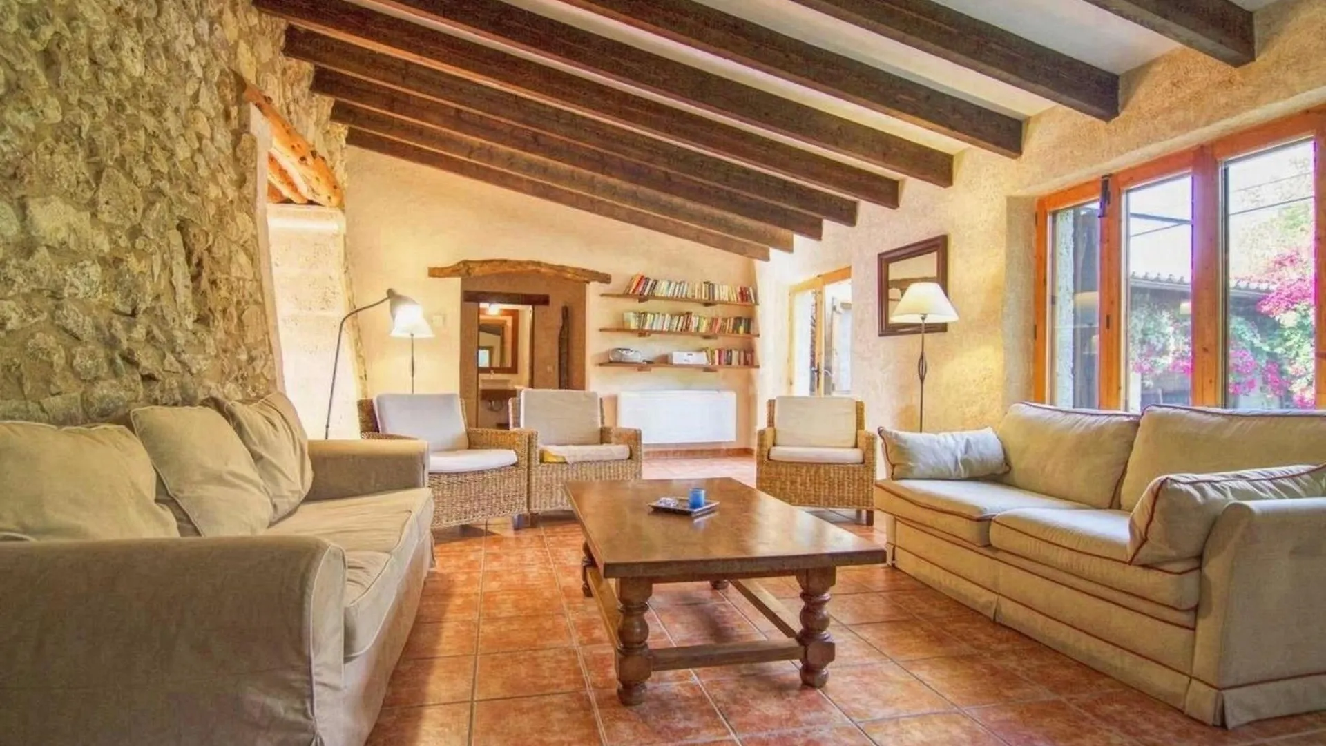 Holiday home Wunderschoenes Neu Renoviertes Landhaus Mit Pool 10 Km Vom Meer Entfernt Buger