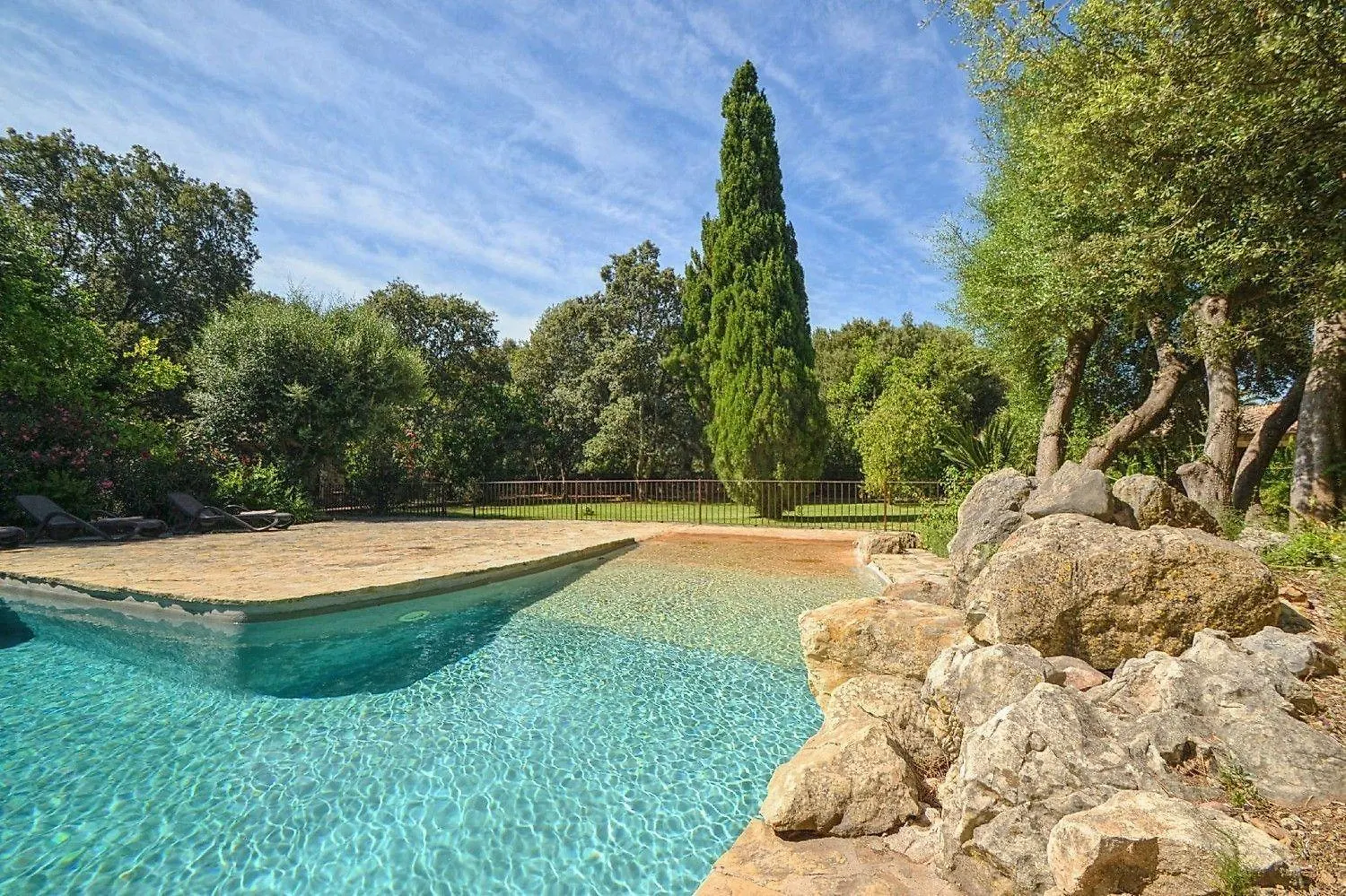 Wunderschoenes Neu Renoviertes Landhaus Mit Pool 10 Km Vom Meer Entfernt Buger Spain
