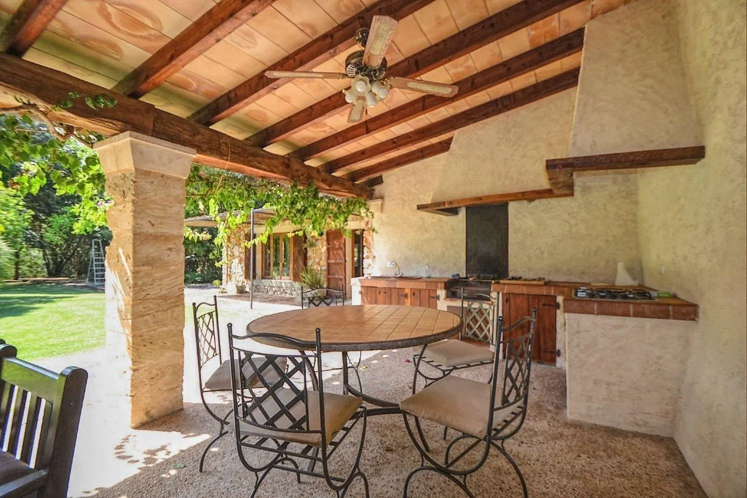 Holiday home Wunderschoenes Neu Renoviertes Landhaus Mit Pool 10 Km Vom Meer Entfernt Buger Spain